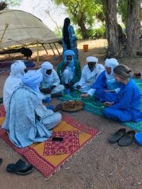 Bernard et Nûriël Chevilliat au Niger © Collection privée.jpeg