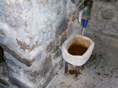 Dégorgeoir du puits dans un bachas