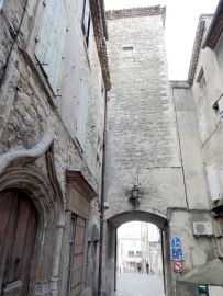 La porte des chantayres, dans les remparts