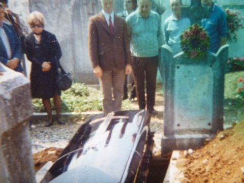 Rita lors des obséques