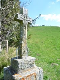 St Andéol-de-Fourchades - Croix de 1610