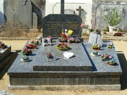 Tombe d'Henri Charrière